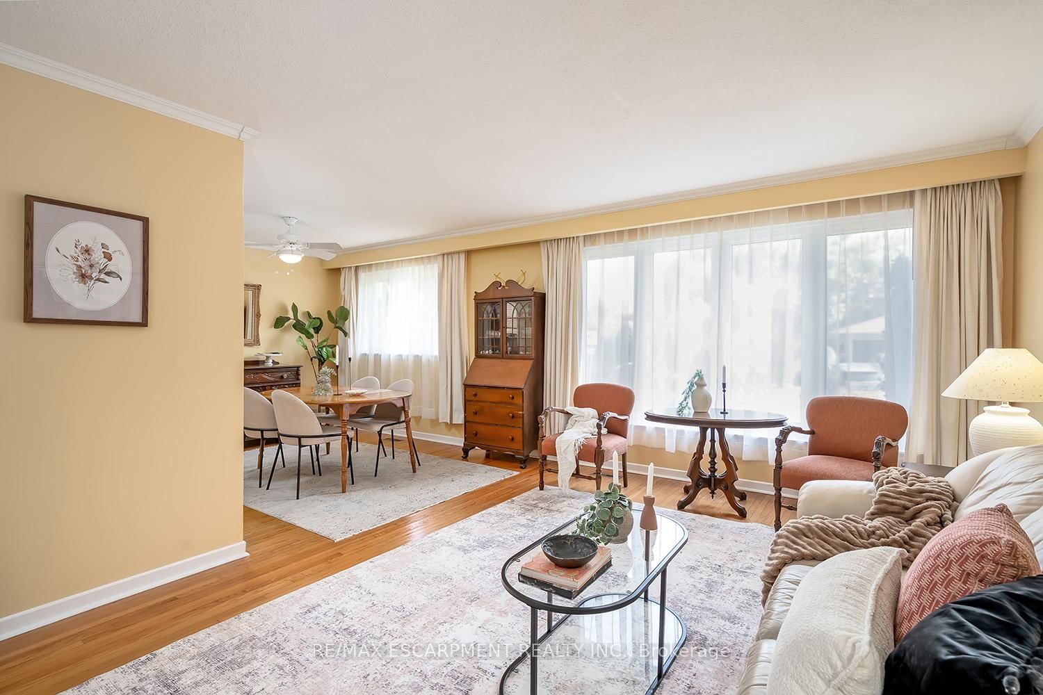 Detached House for sale at 652 Ardleigh Crescent, Burlington, Ontario, L7L 4K8 - Appleby - MLS: W12975286