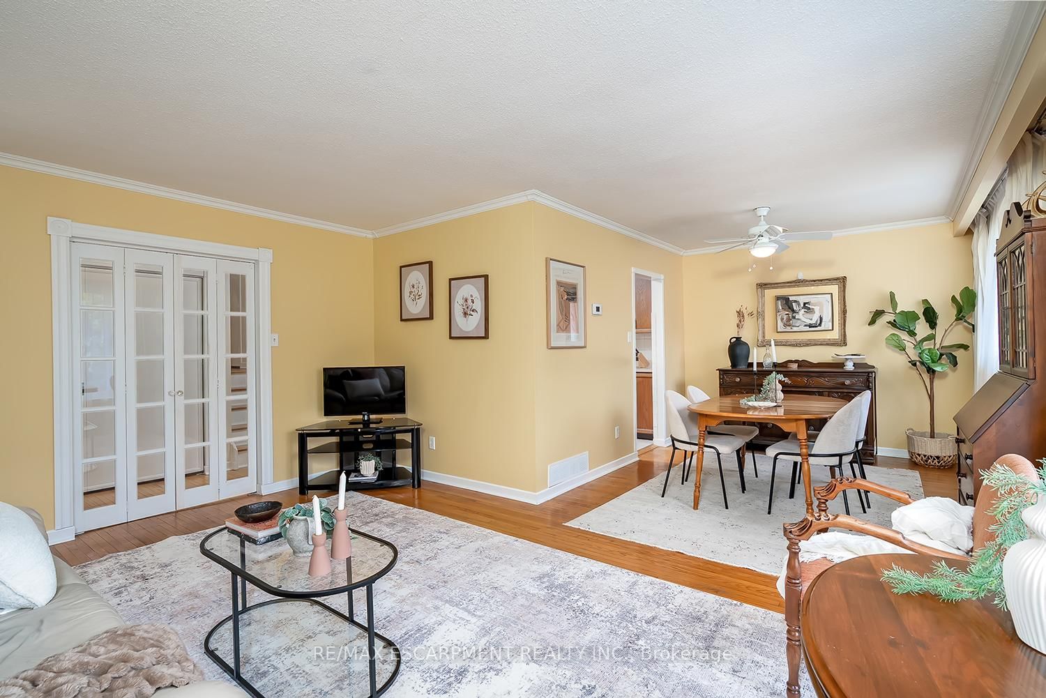 Detached House for sale at 652 Ardleigh Crescent, Burlington, Ontario, L7L 4K8 - Appleby - MLS: W12975286