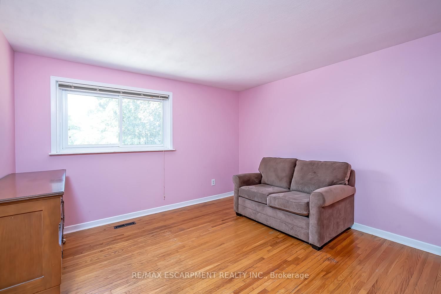 Detached House for sale at 652 Ardleigh Crescent, Burlington, Ontario, L7L 4K8 - Appleby - MLS: W12975286