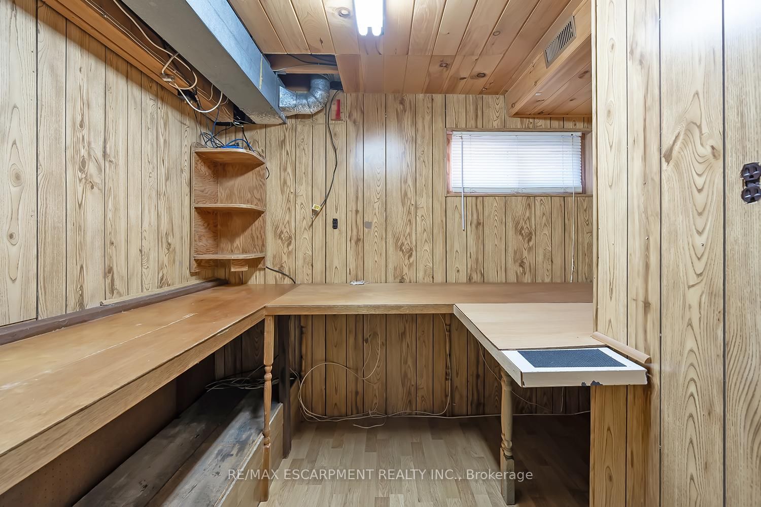 Detached House for sale at 652 Ardleigh Crescent, Burlington, Ontario, L7L 4K8 - Appleby - MLS: W12975286