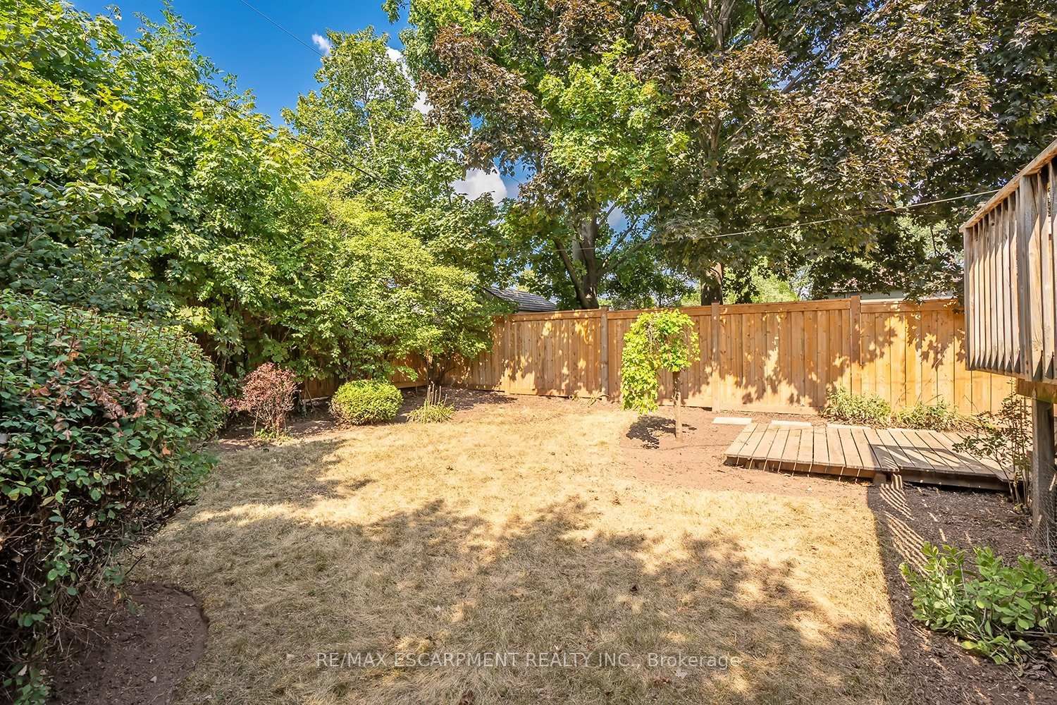 Detached House for sale at 652 Ardleigh Crescent, Burlington, Ontario, L7L 4K8 - Appleby - MLS: W12975286