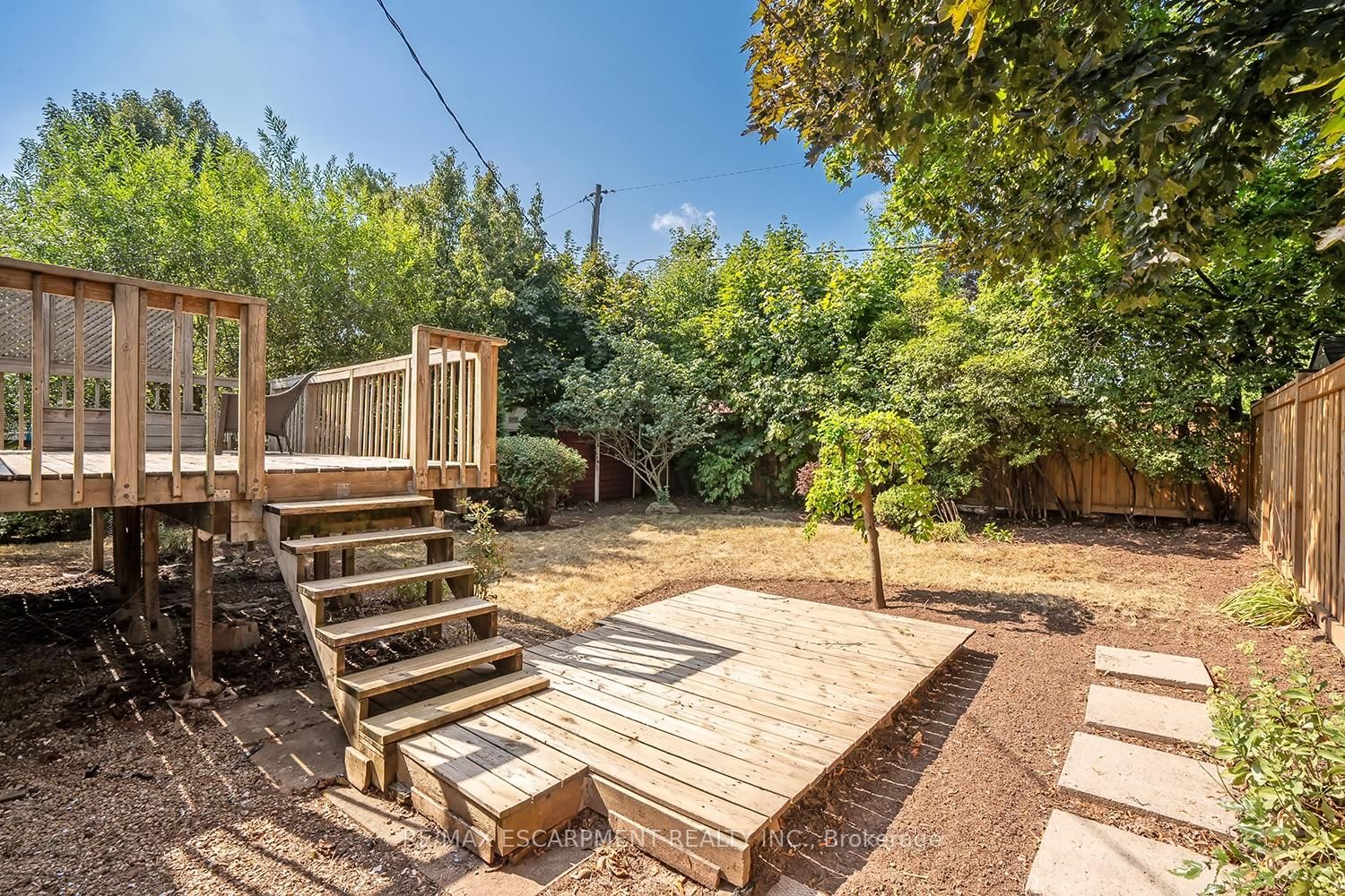 Detached House for sale at 652 Ardleigh Crescent, Burlington, Ontario, L7L 4K8 - Appleby - MLS: W12975286