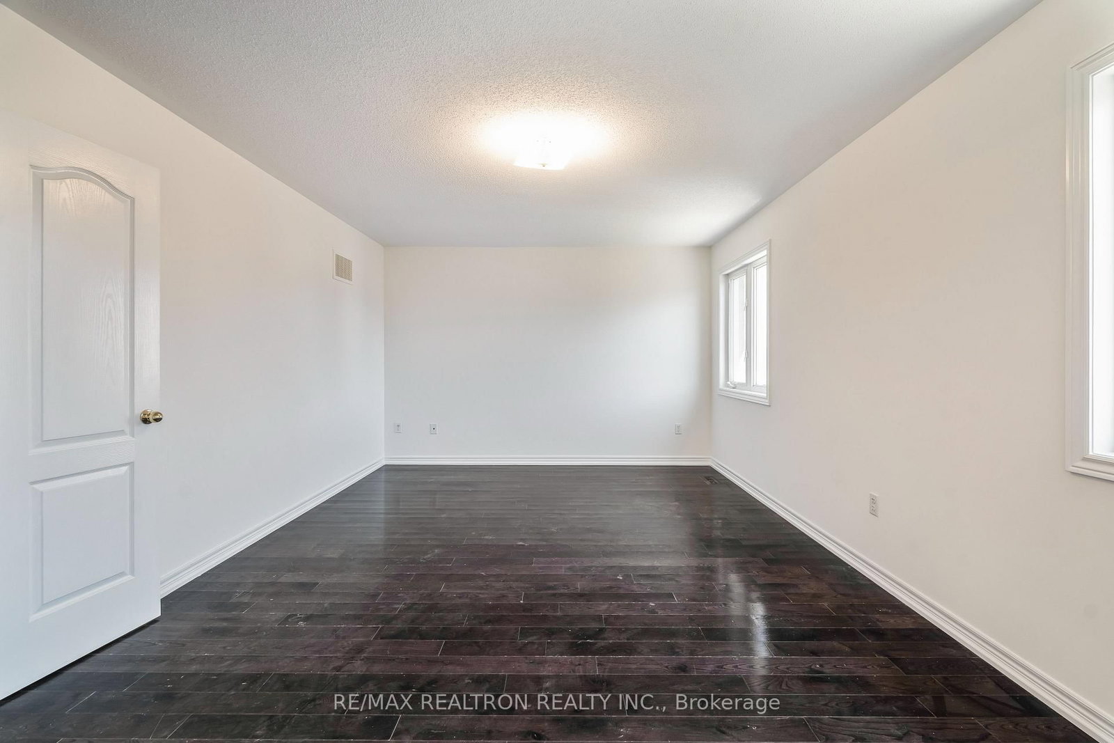 Detached House for sale at 9 CONSTANCE Street, Brampton, Ontario, L6P 3C9 - Bram East - MLS: W12975356