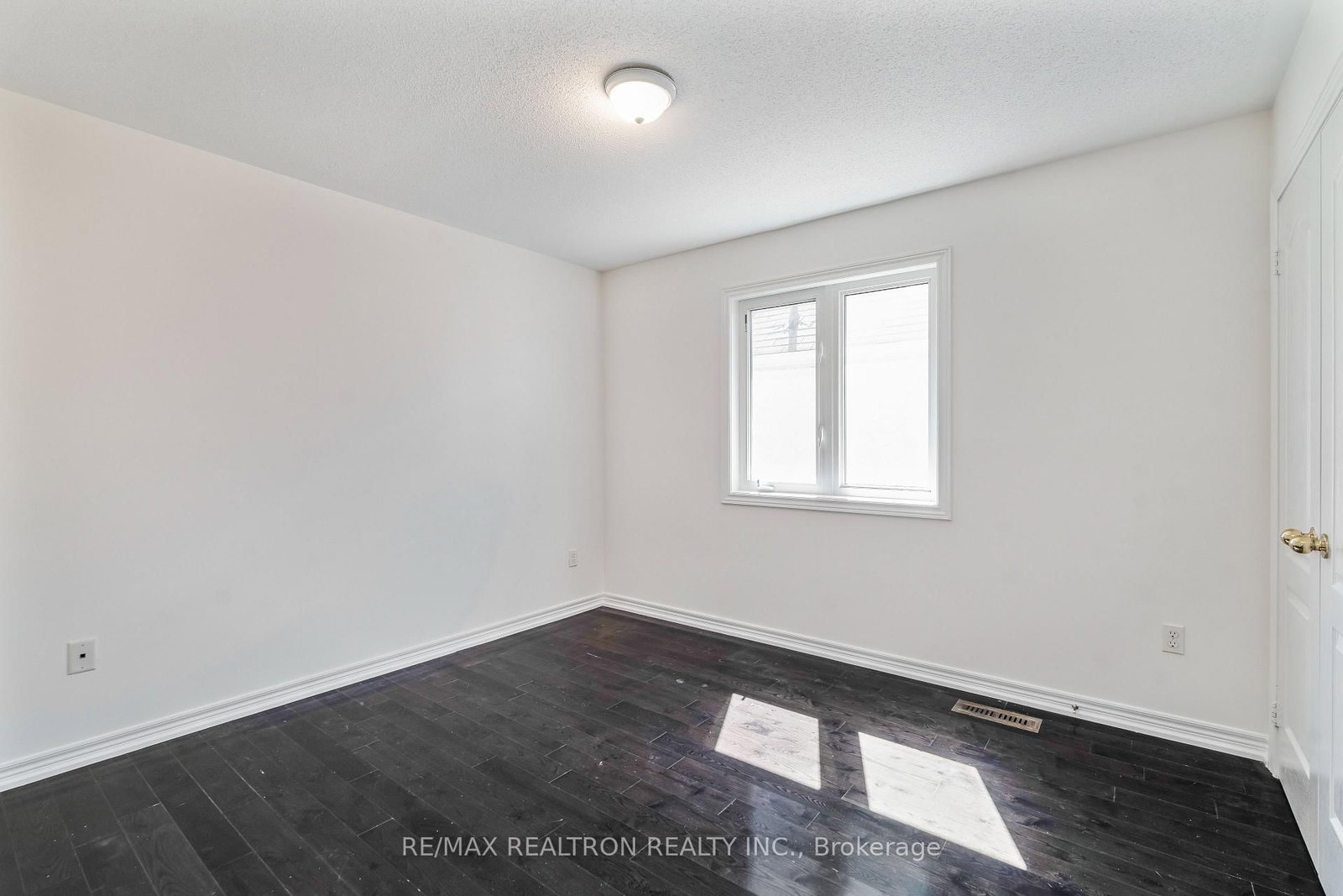 Detached House for sale at 9 CONSTANCE Street, Brampton, Ontario, L6P 3C9 - Bram East - MLS: W12975356