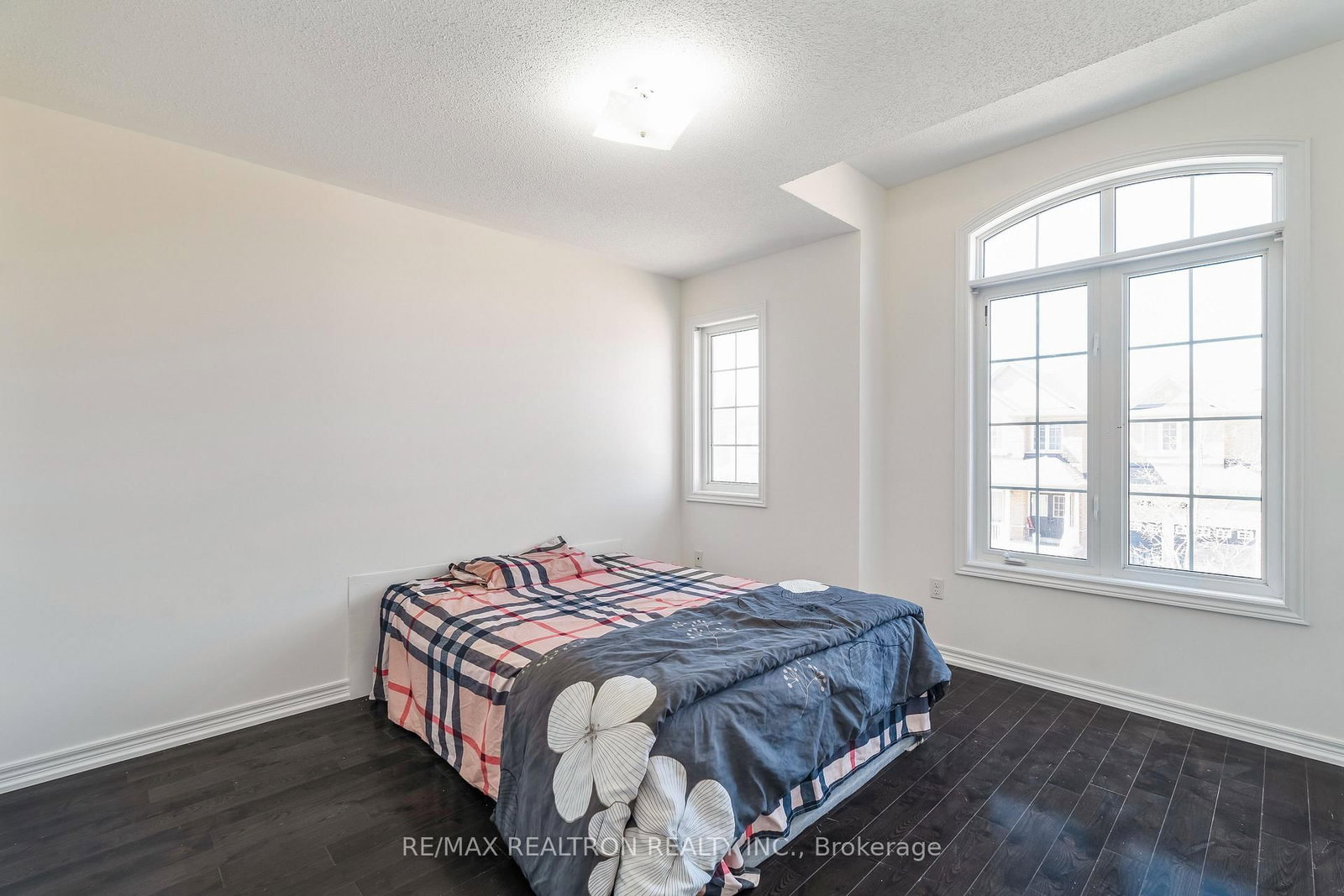 Detached House for sale at 9 CONSTANCE Street, Brampton, Ontario, L6P 3C9 - Bram East - MLS: W12975356