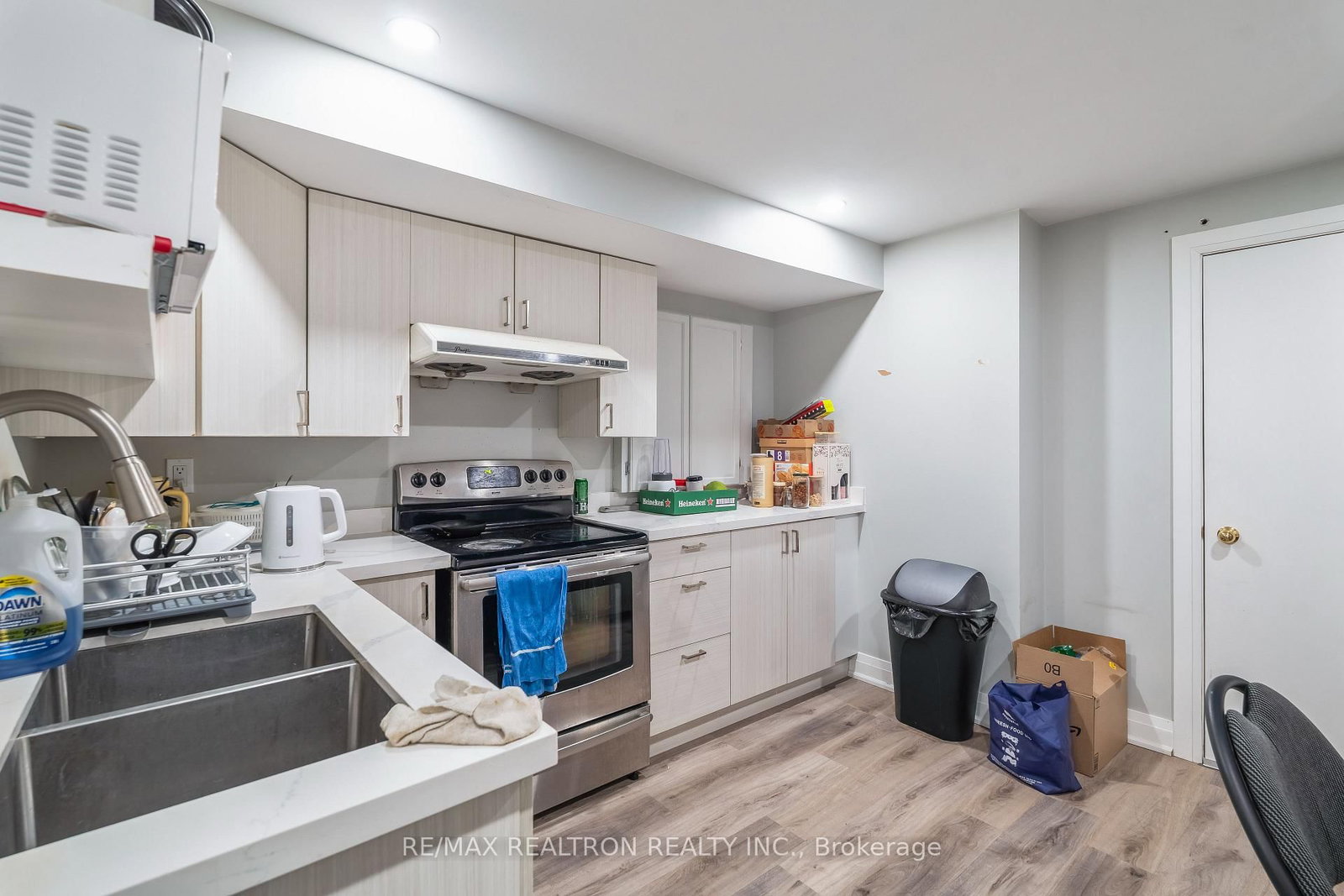 Detached House for sale at 9 CONSTANCE Street, Brampton, Ontario, L6P 3C9 - Bram East - MLS: W12975356