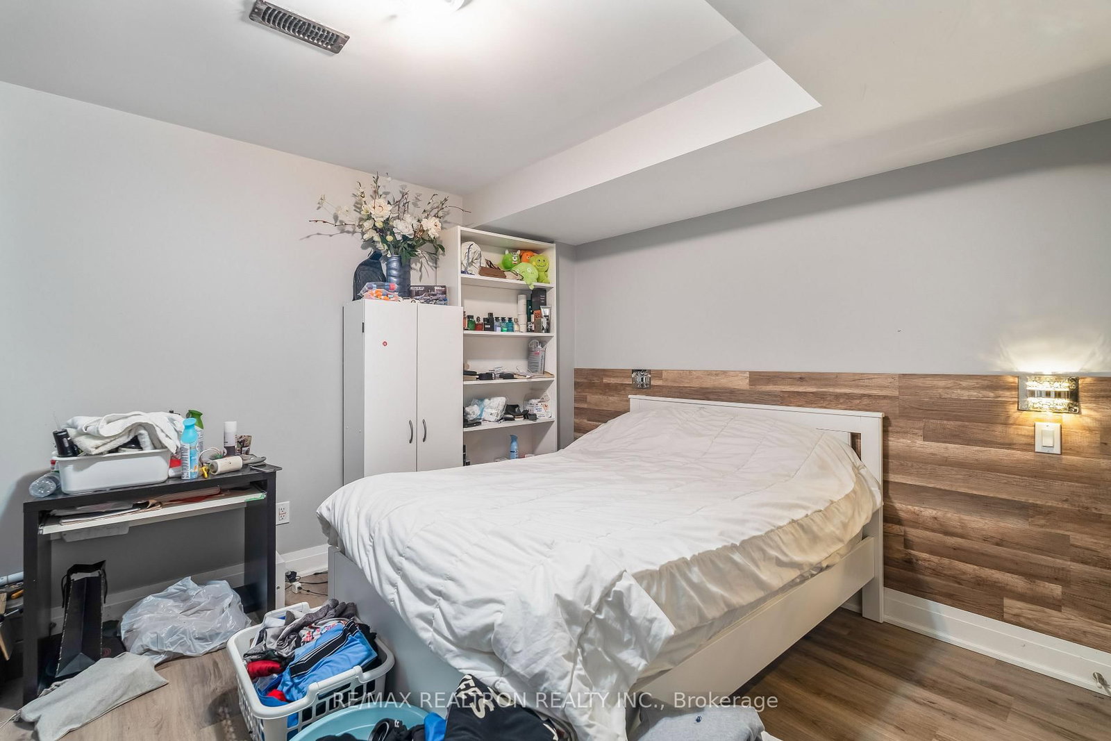 Detached House for sale at 9 CONSTANCE Street, Brampton, Ontario, L6P 3C9 - Bram East - MLS: W12975356