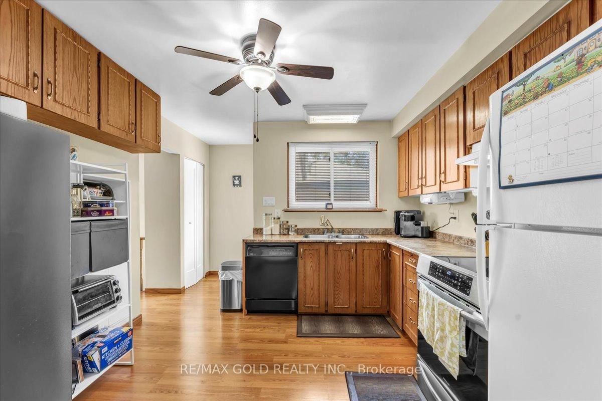 Detached House for sale at 53 Dorchester Drive, Brampton, Ontario, L6T 3E2 - Southgate - MLS: W12975374