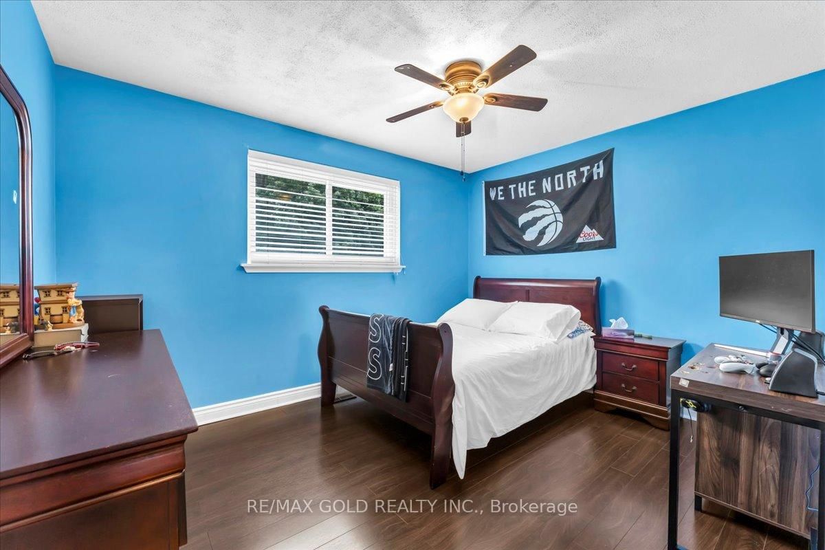 Detached House for sale at 53 Dorchester Drive, Brampton, Ontario, L6T 3E2 - Southgate - MLS: W12975374