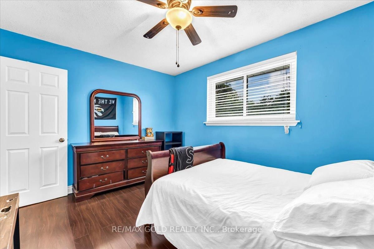 Detached House for sale at 53 Dorchester Drive, Brampton, Ontario, L6T 3E2 - Southgate - MLS: W12975374