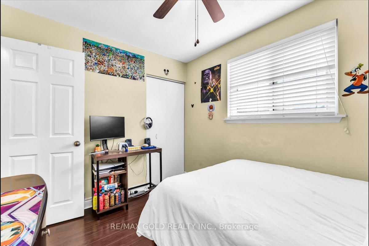 Detached House for sale at 53 Dorchester Drive, Brampton, Ontario, L6T 3E2 - Southgate - MLS: W12975374