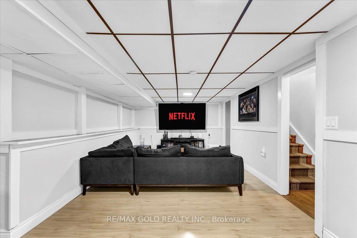 Detached House for sale at 53 Dorchester Drive, Brampton, Ontario, L6T 3E2 - Southgate - MLS: W12975374