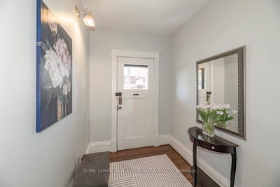 601 Beresford Avenue, Toronto, Ontario image-0-2