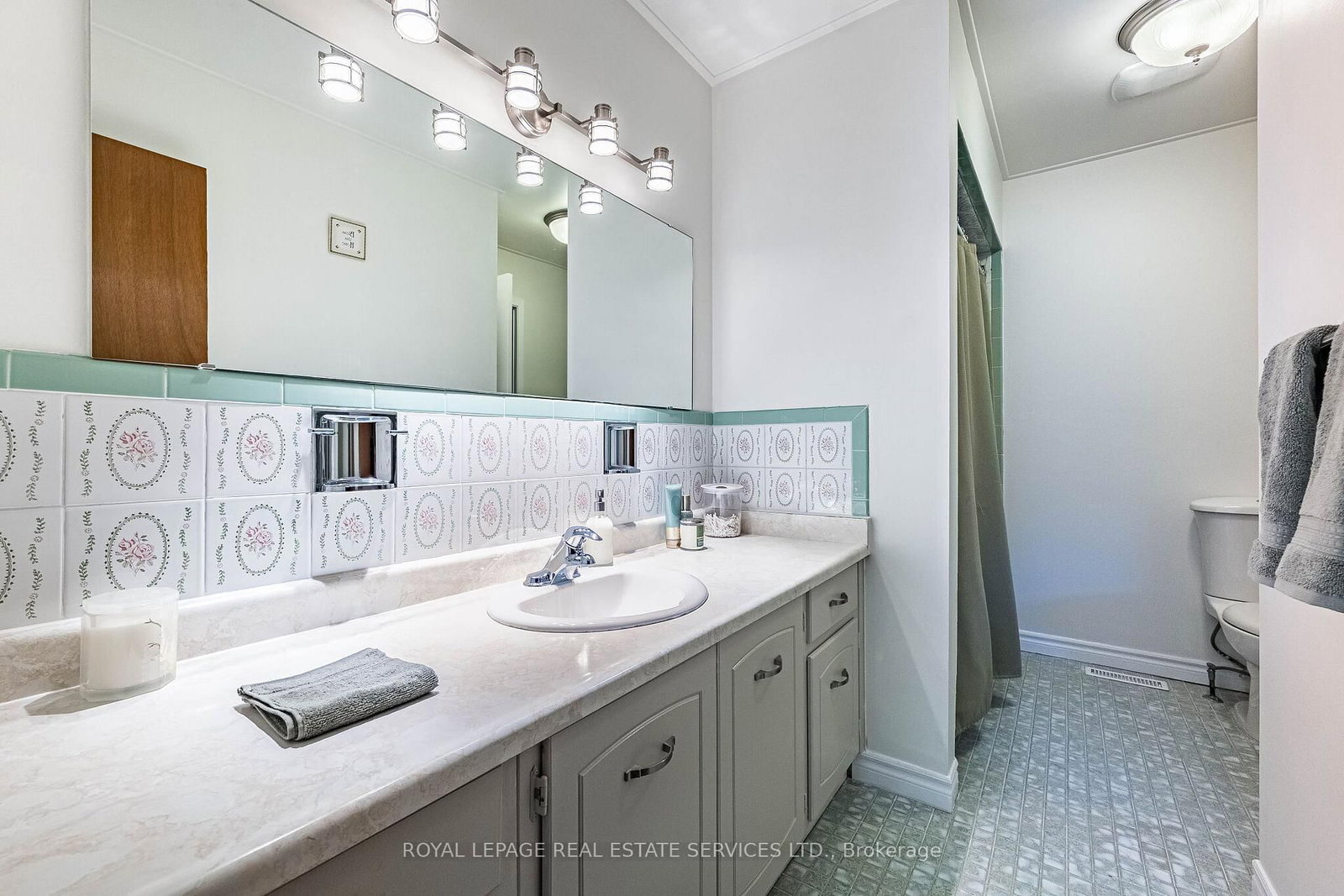 Semi-Detached House for sale at 1 Reeve Road, Brampton, Ontario, L6X 2M8 - Brampton West - MLS: W12975488