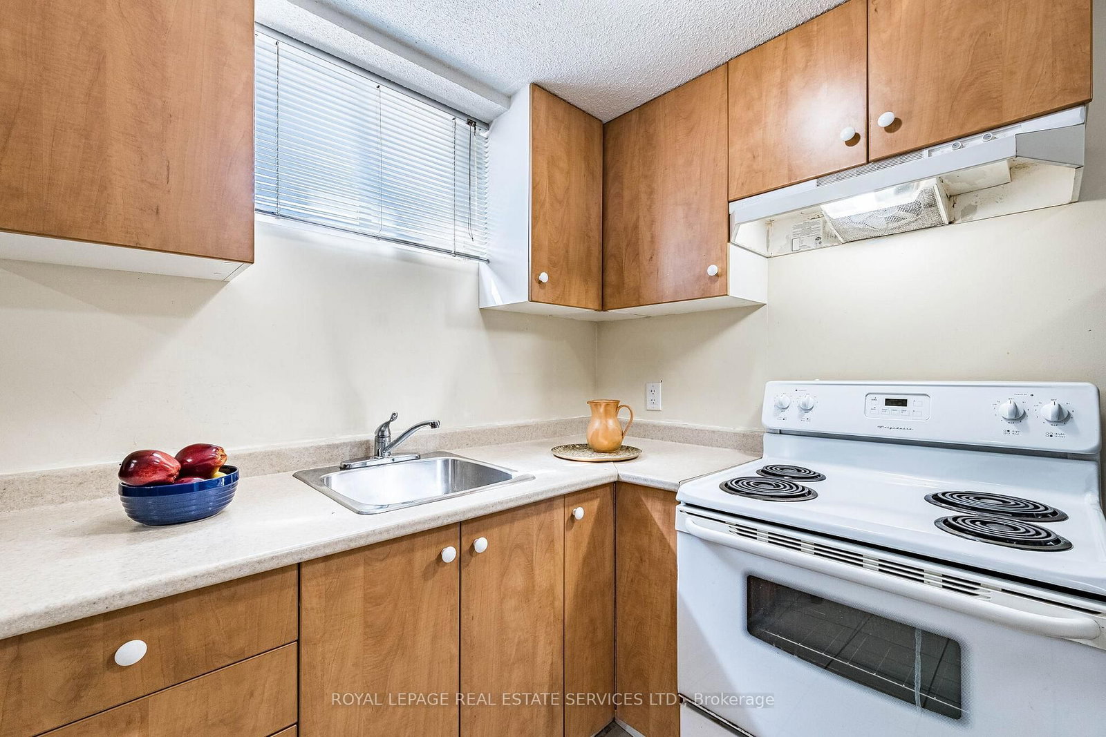 Semi-Detached House for sale at 1 Reeve Road, Brampton, Ontario, L6X 2M8 - Brampton West - MLS: W12975488