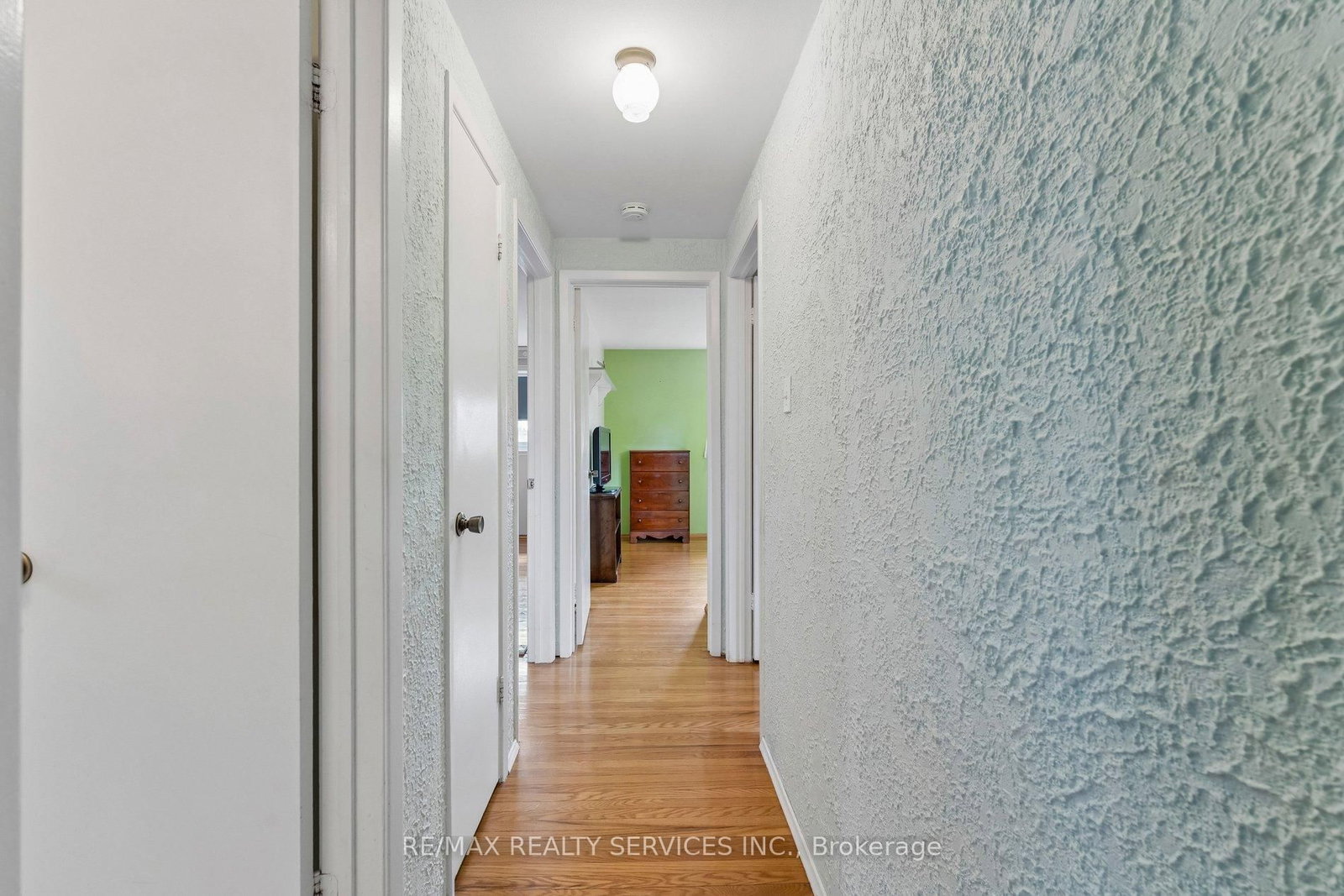 Detached House for sale at 21 Willis Drive, Brampton, Ontario, L6W 1A8 - Brampton East - MLS: W12975496