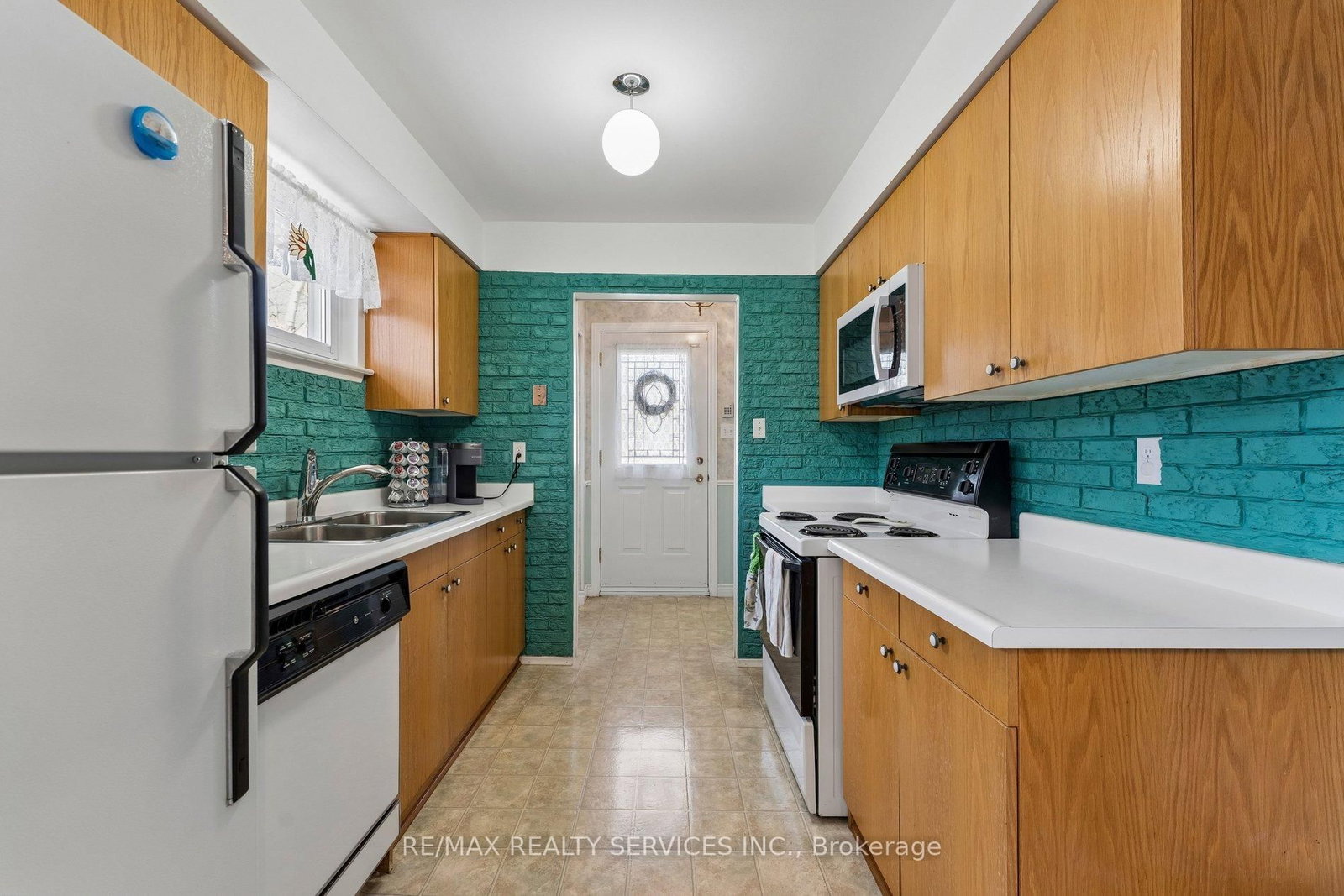 Detached House for sale at 21 Willis Drive, Brampton, Ontario, L6W 1A8 - Brampton East - MLS: W12975496