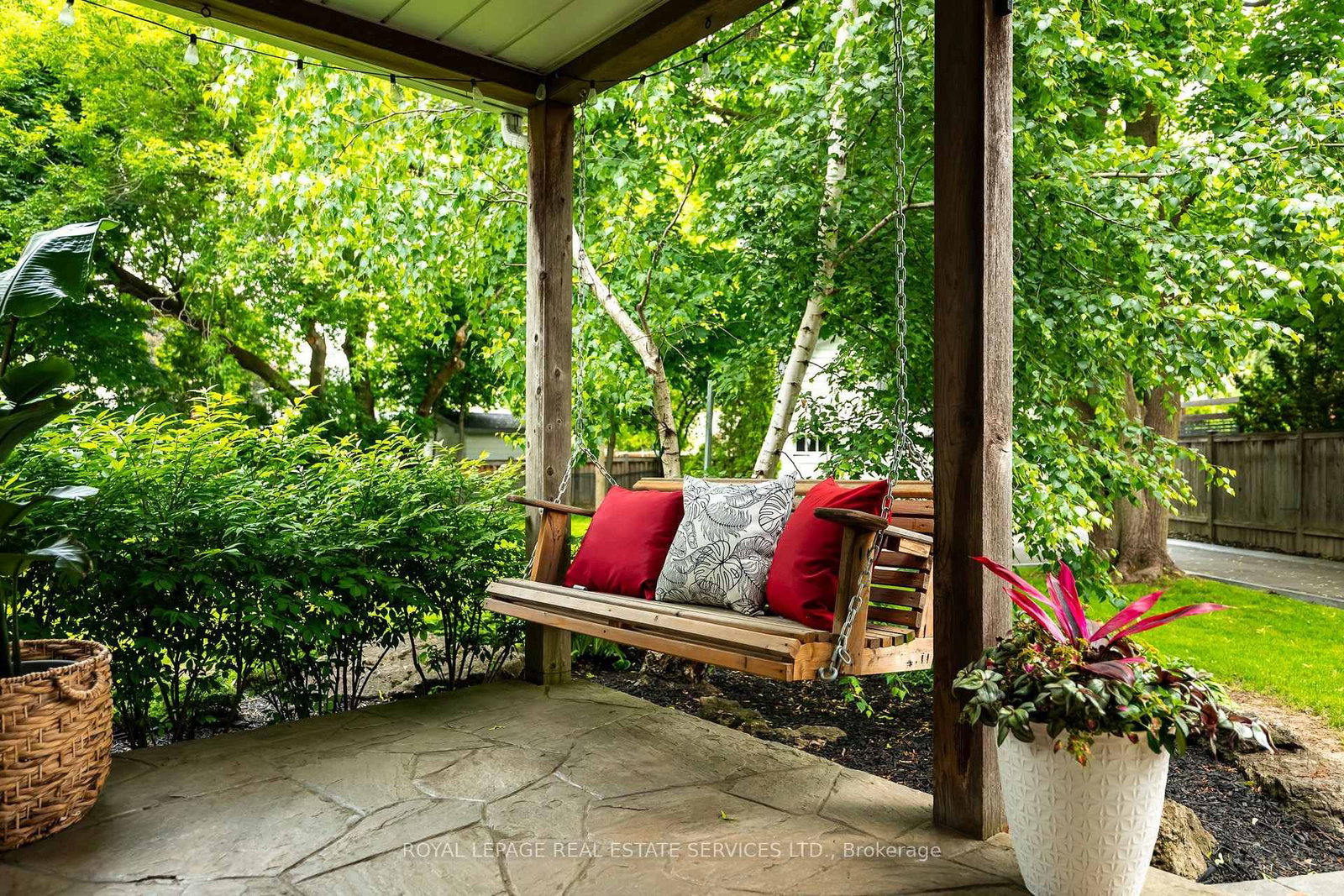 Detached House for sale at 5 Pine Ridge Lane, Brampton, Ontario, L6W 1G6 - Brampton East - MLS: W12975524