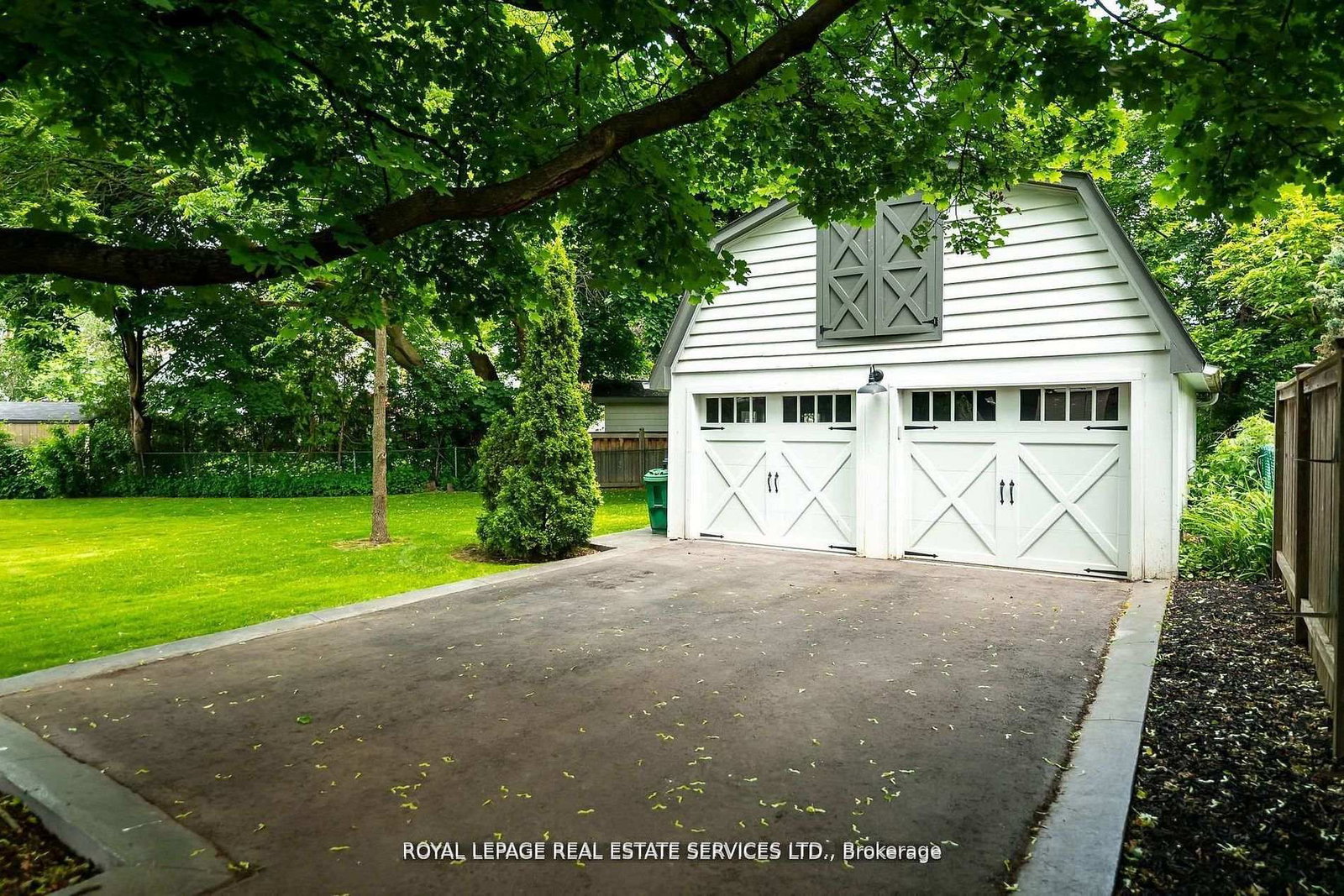 Detached House for sale at 5 Pine Ridge Lane, Brampton, Ontario, L6W 1G6 - Brampton East - MLS: W12975524