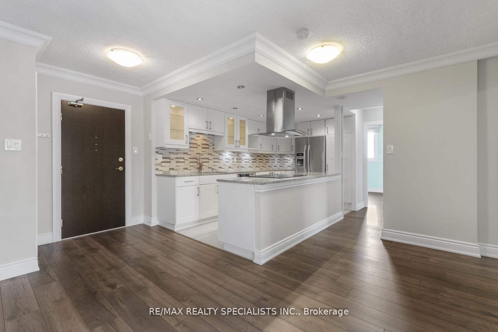 820 Burnhamthorpe Road, Unit 803 - Photo 3