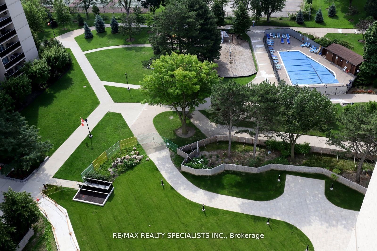 820 Burnhamthorpe Road, Unit 803 - Photo 36