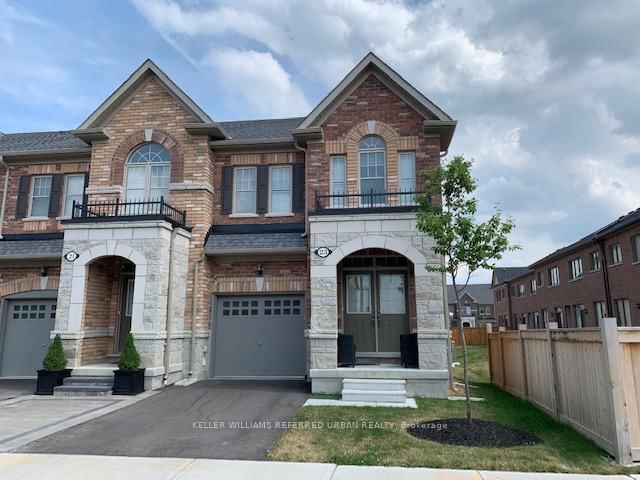 home for lease on 23 Morra Avenue