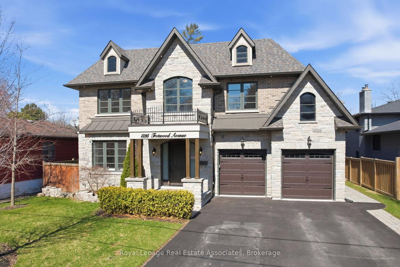 1395 Trotwood Ave, Mississauga, L5G 3Z7 | Image 2