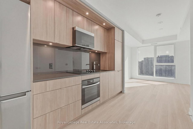 1507 - 25 Cordova Avenue