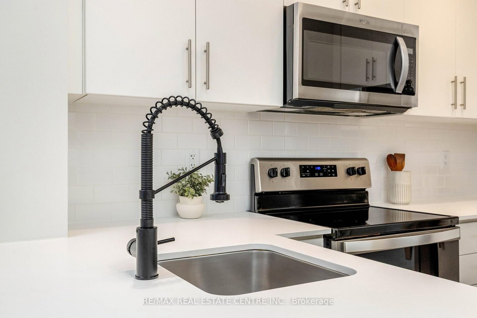 3409 Ridgeway Drive, Unit 18 - Photo 15