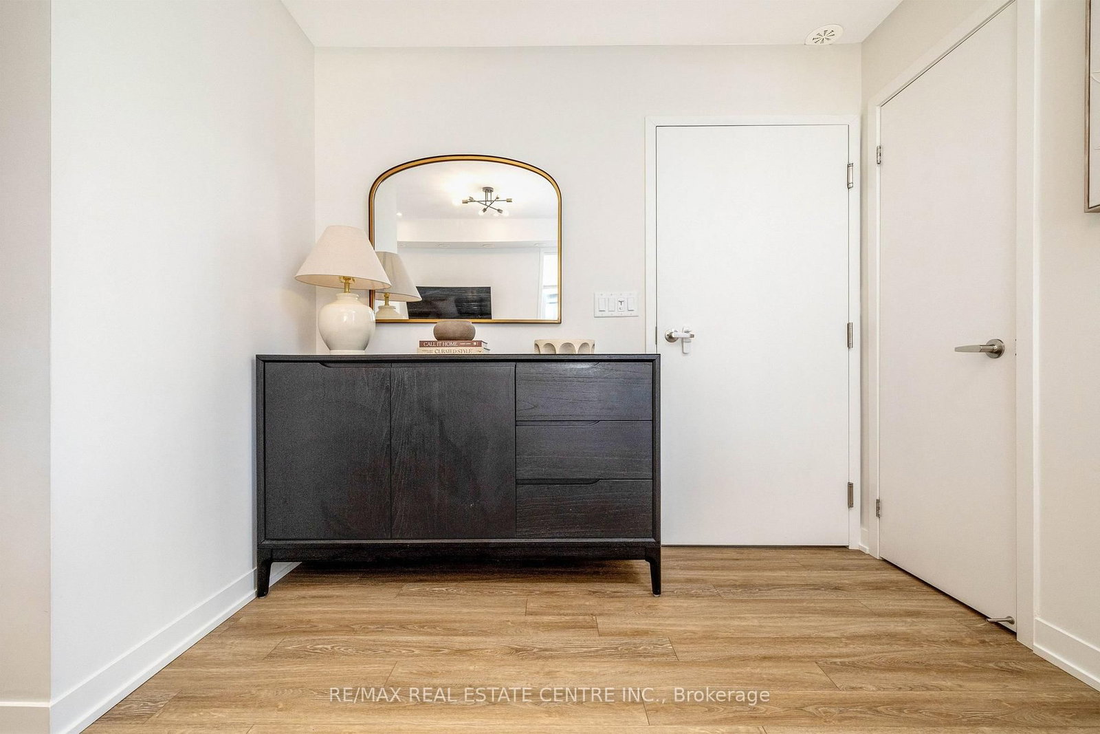 3409 Ridgeway Drive, Unit 18 - Photo 6