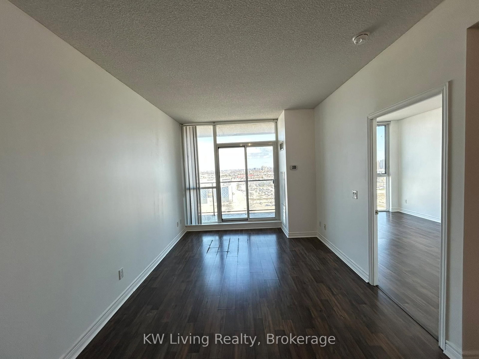 339 Rathburn Road W, Unit 1218 - Photo 8