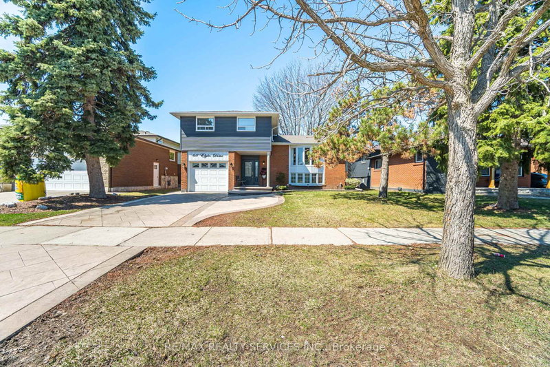 68 Elgin Dr, Brampton, L6Y 1A8 | Image 2