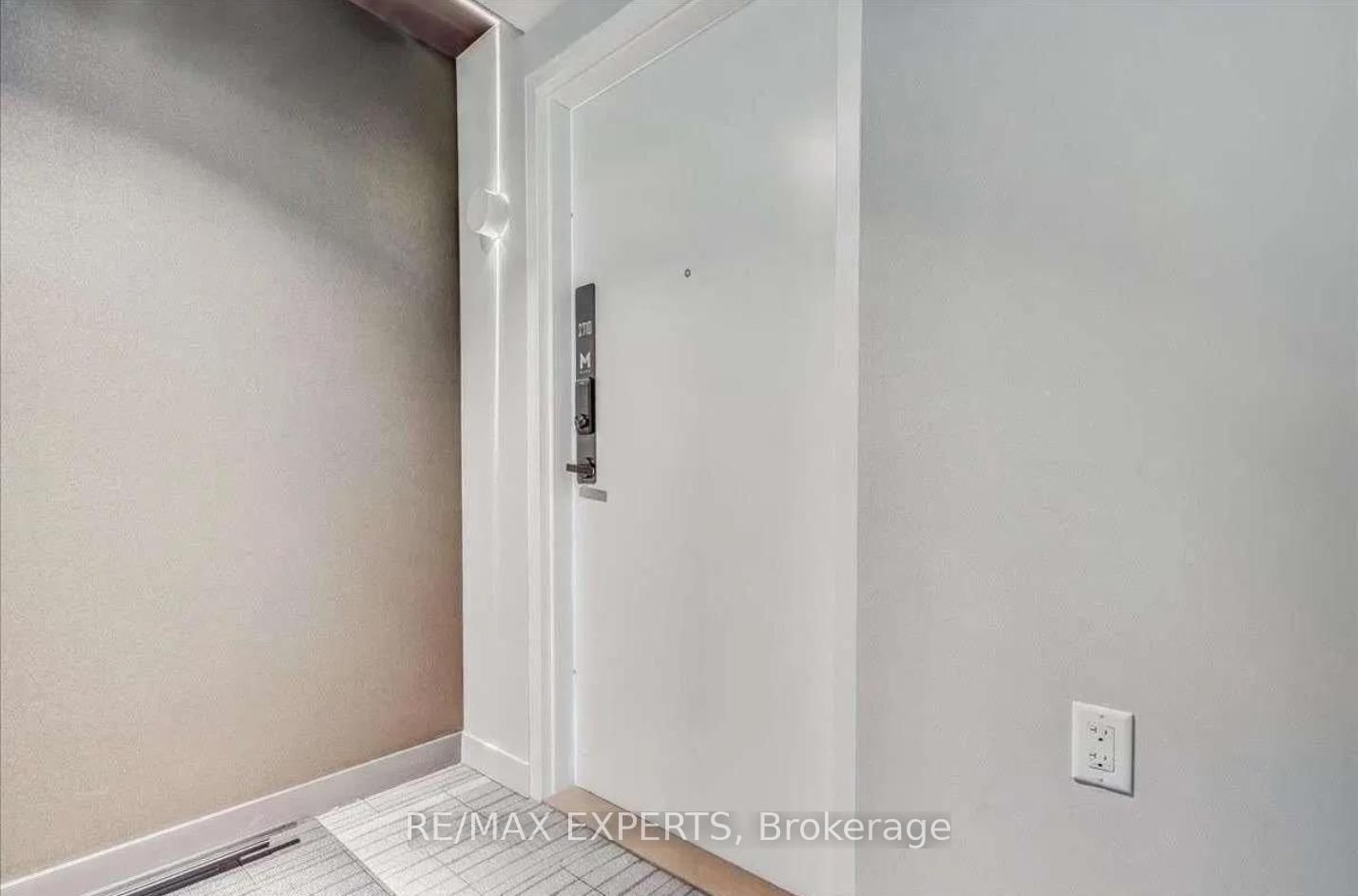 3900 Confederation Parkway • #2710 • Mississauga, ON photo 3