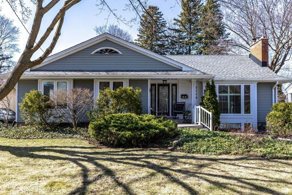 2119 Paisley Avenue - Photo 2