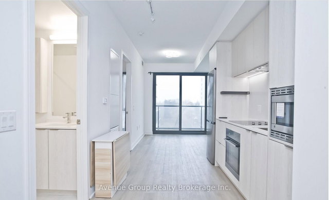 301 - 86 Dundas Street E