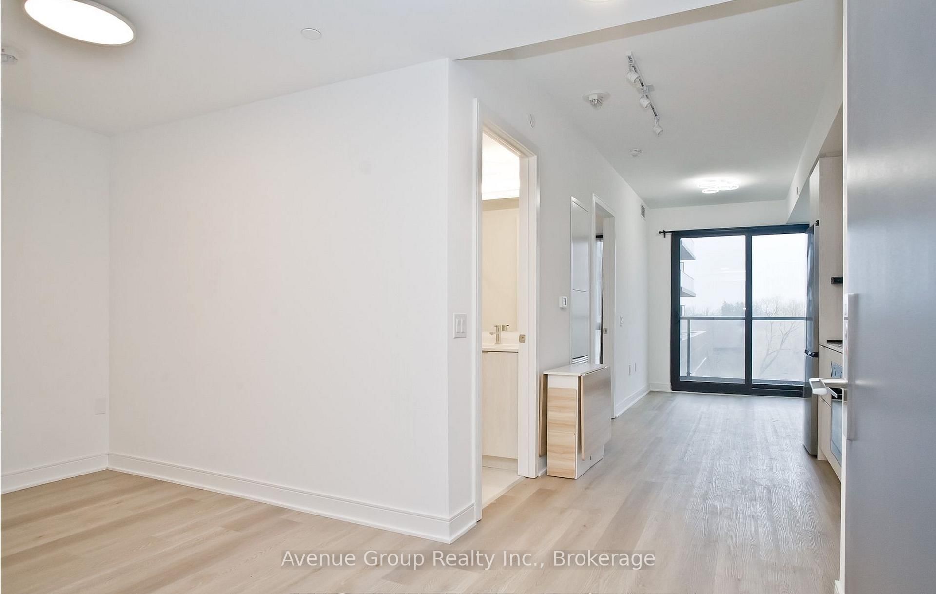 86 Dundas Street E, Unit 301