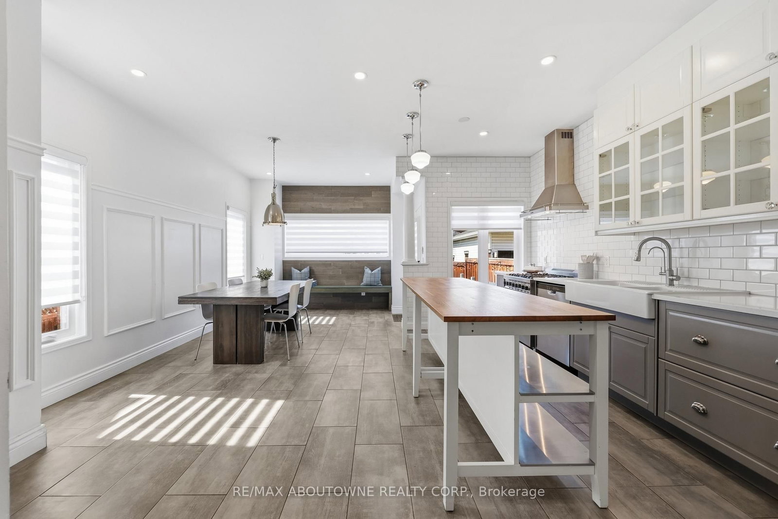 Detached House for sale at 2665 Castle Hill Crescent, Oakville, Ontario, L6H 6J1 - River Oaks - MLS: W12976132