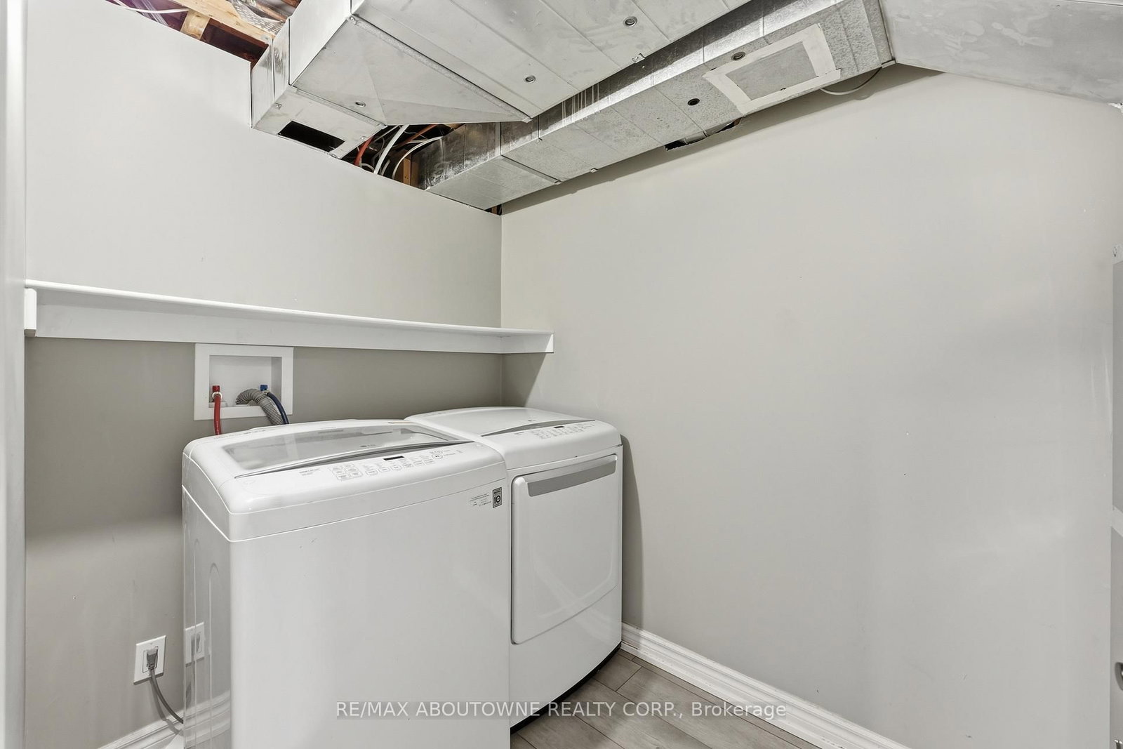 Detached House for sale at 2665 Castle Hill Crescent, Oakville, Ontario, L6H 6J1 - River Oaks - MLS: W12976132