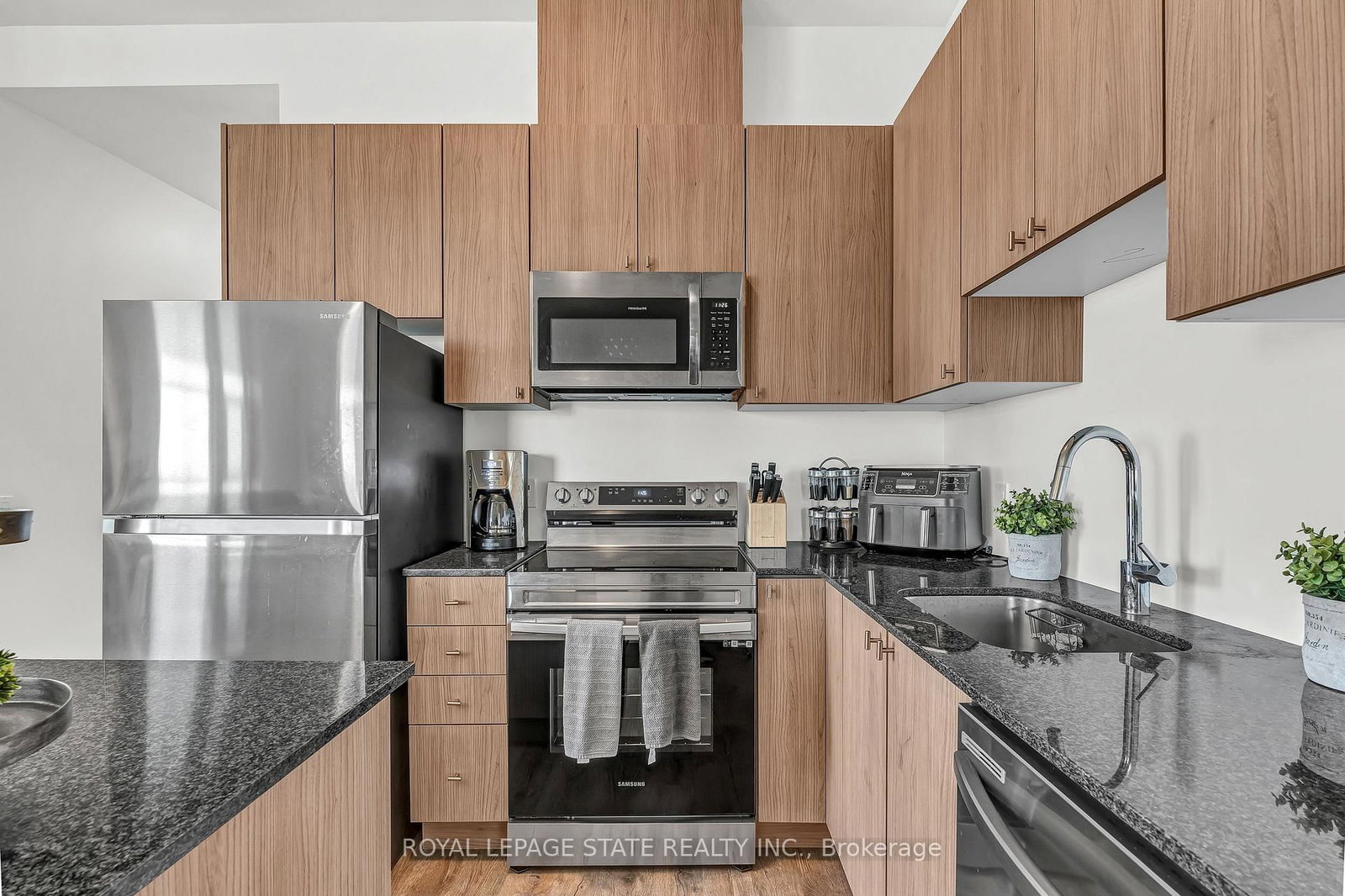 Condo for sale at 601-460 Gordon Krantz Avenue, Milton, Ontario, L9T 1Z2 - Walker - MLS: W12976150