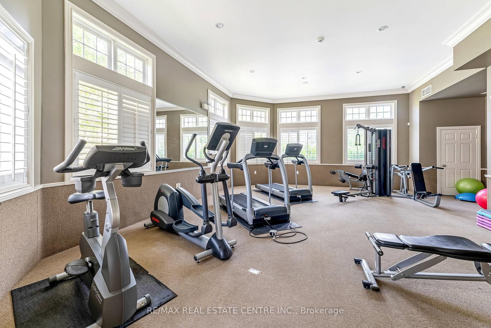 Condo for sale at 304-1360 Main Street, Milton, Ontario, L9T 7S5 - Dempsey - MLS: W12976160