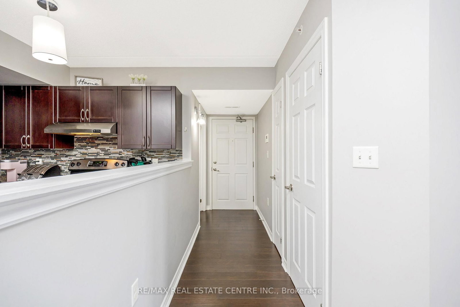 Condo for sale at 304-1360 Main Street, Milton, Ontario, L9T 7S5 - Dempsey - MLS: W12976160