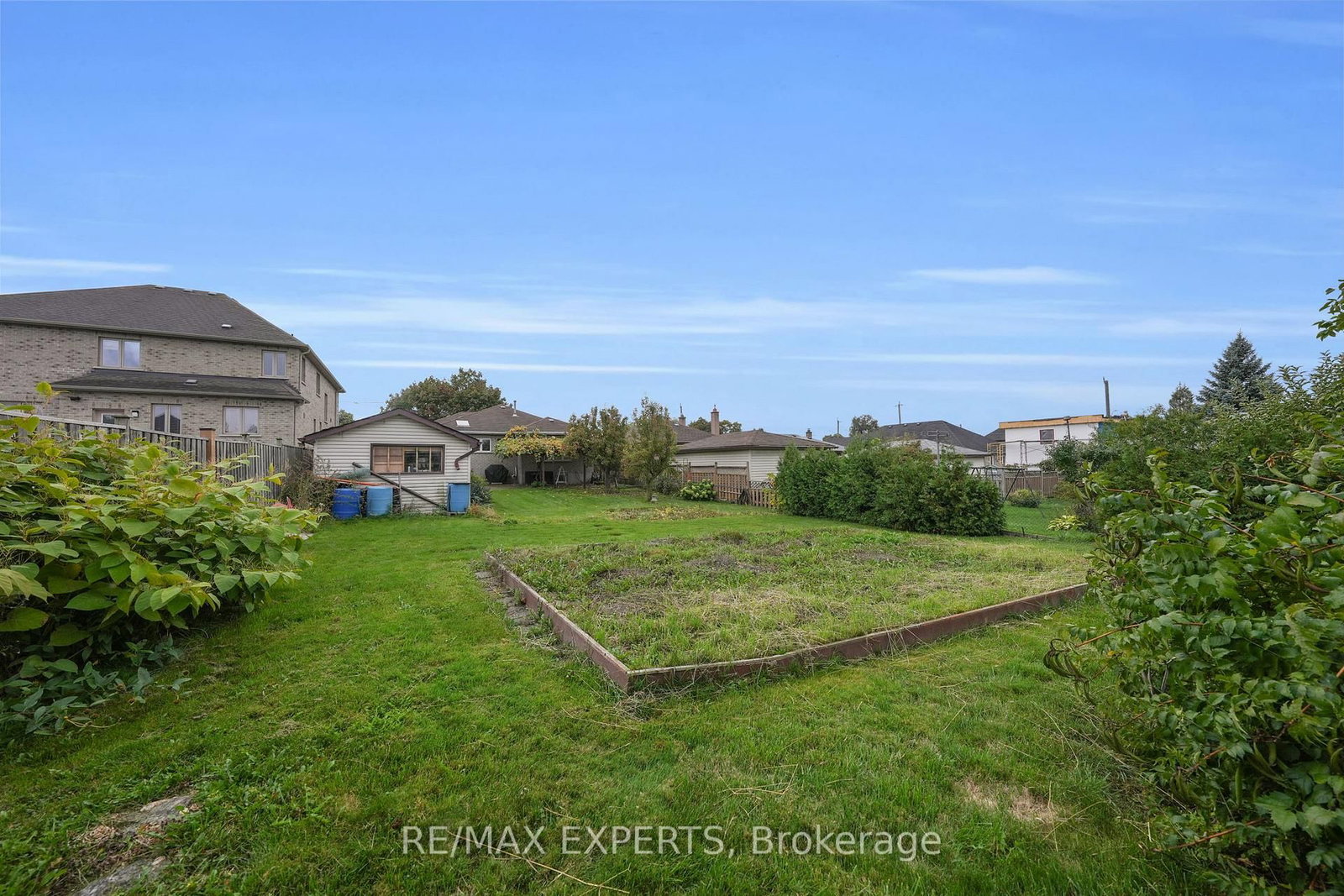 Detached House for sale at 26 Grovedale Avenue, Toronto, Ontario, M6L 1Y6 - Maple Leaf - MLS: W12976170