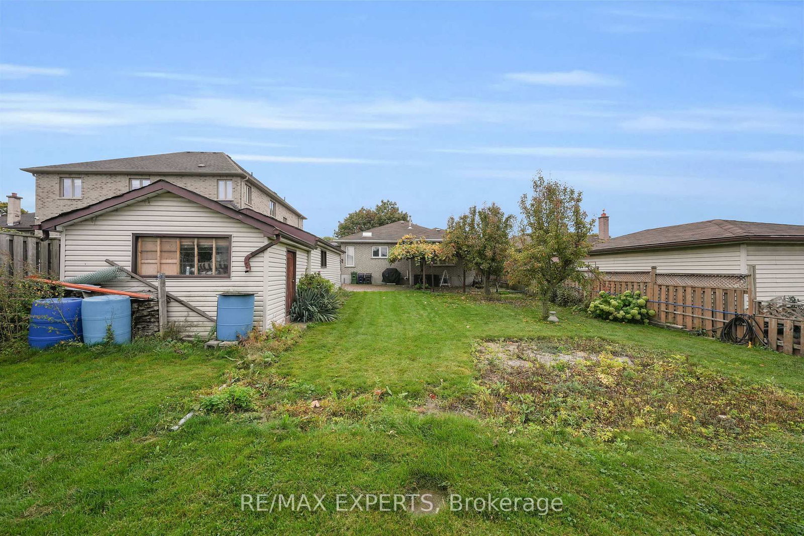 Detached House for sale at 26 Grovedale Avenue, Toronto, Ontario, M6L 1Y6 - Maple Leaf - MLS: W12976170