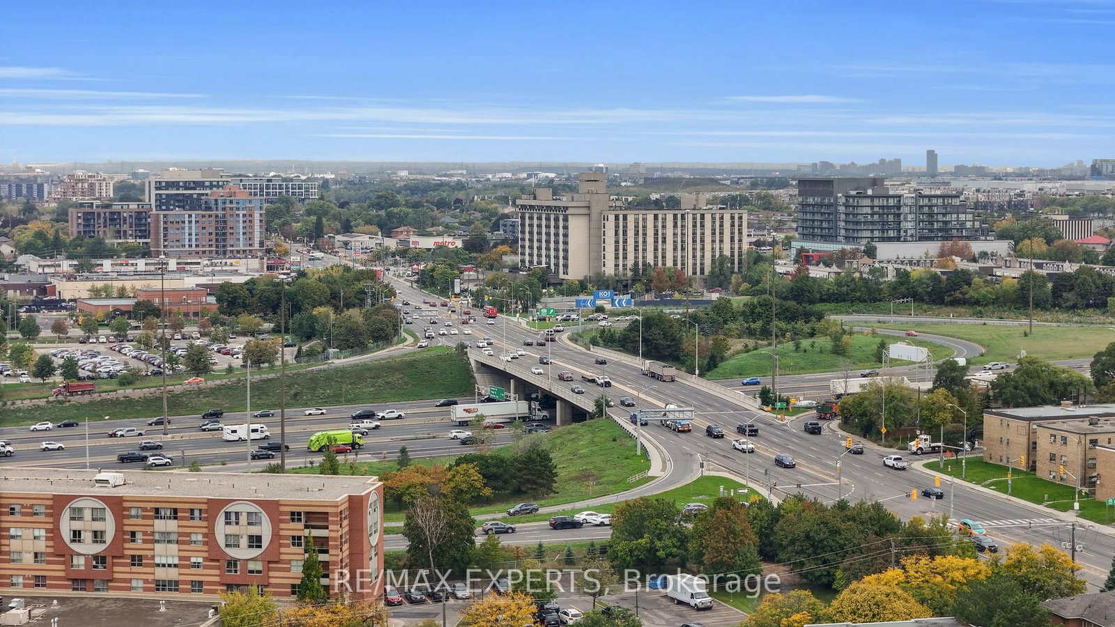 Detached House for sale at 26 Grovedale Avenue, Toronto, Ontario, M6L 1Y6 - Maple Leaf - MLS: W12976170