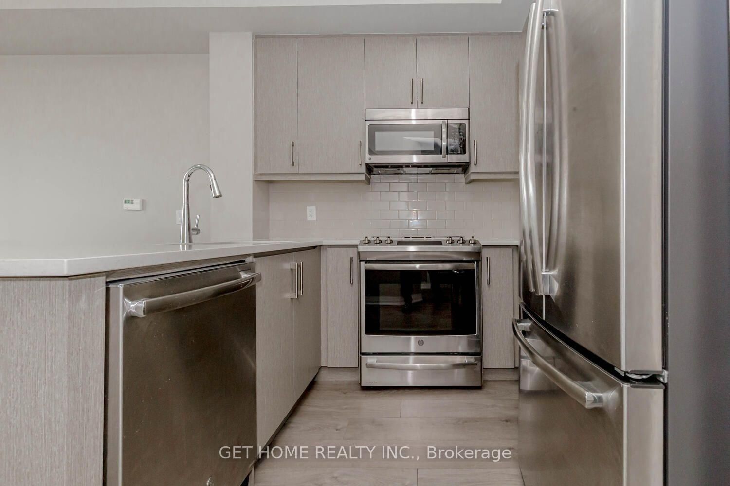 Condo for lease at 517-1105 Leger Way, Milton, Ontario, L9E 1K7 - Ford - MLS: W12976228