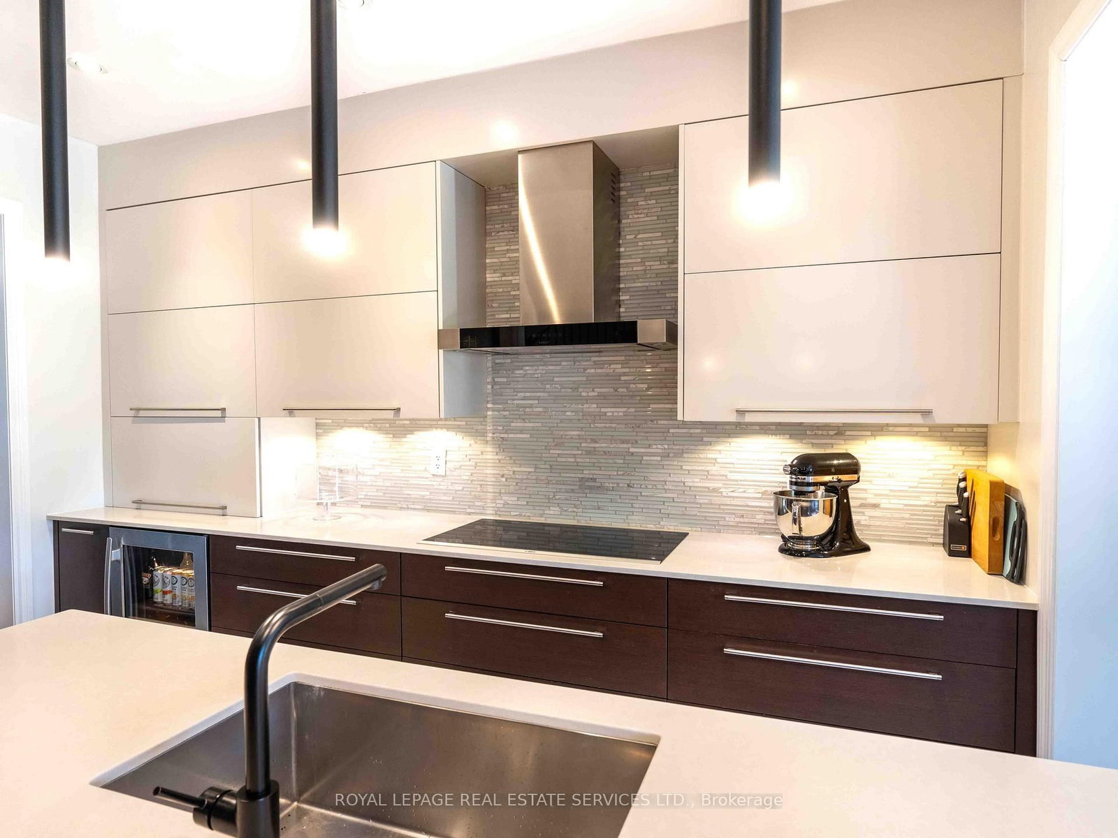 2083 Grange Drive - Photo 12