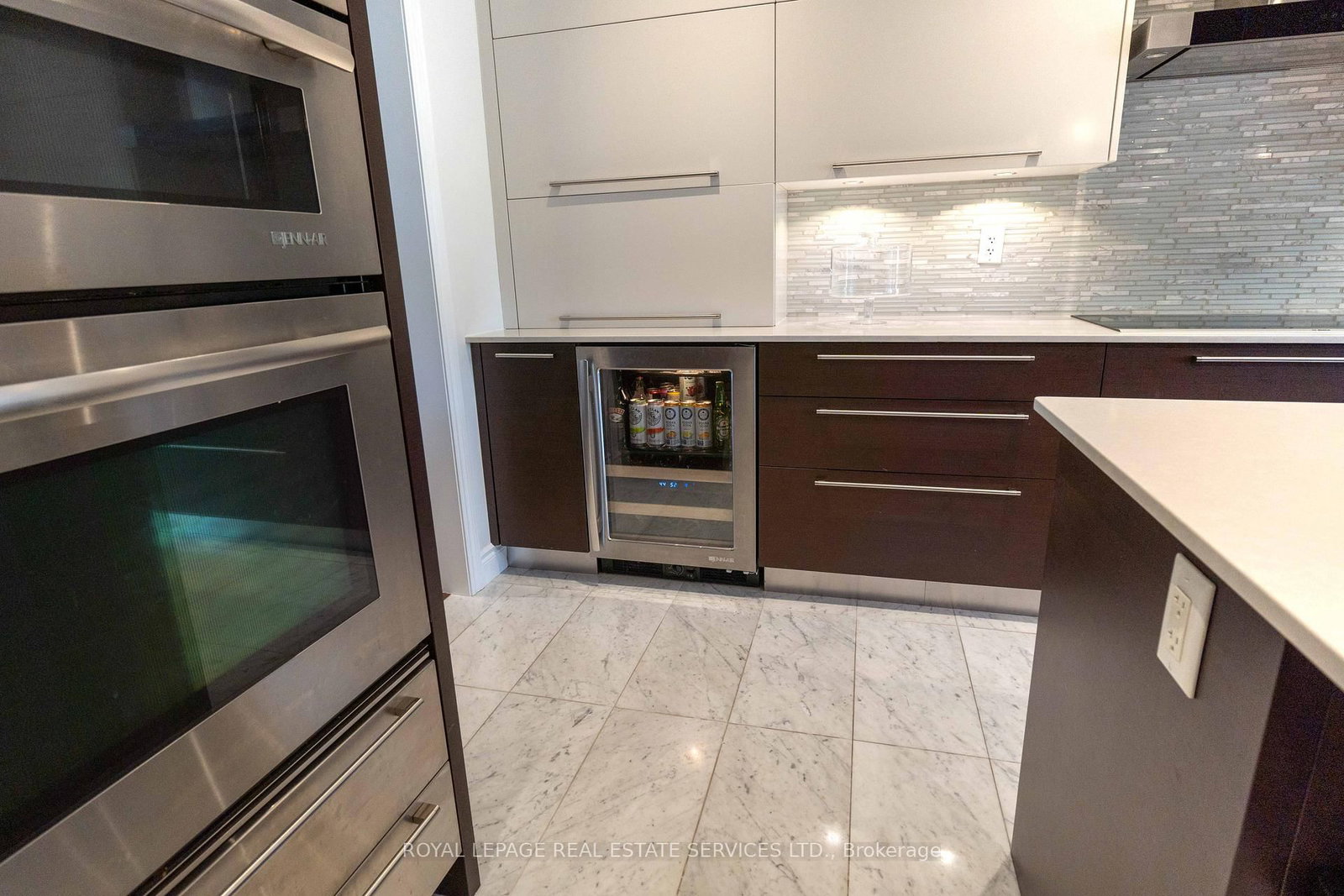 2083 Grange Drive - Photo 14