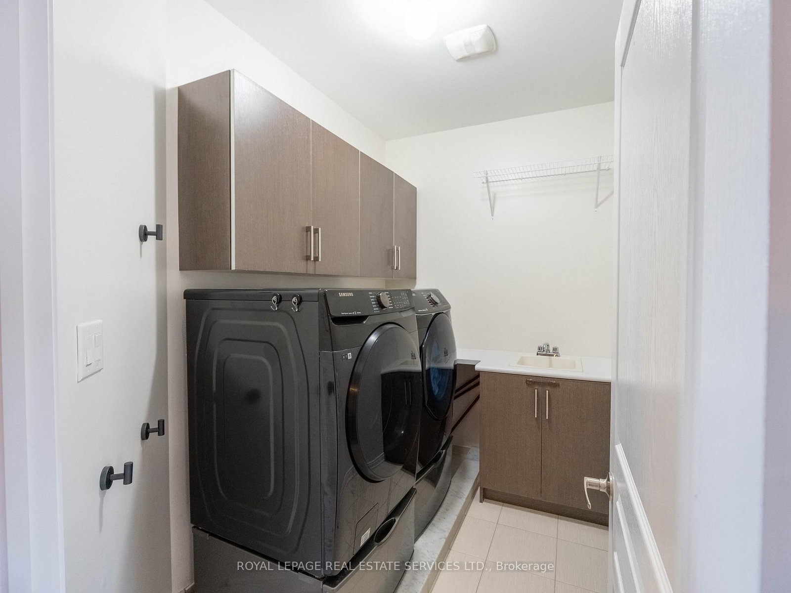 2083 Grange Drive - Photo 26