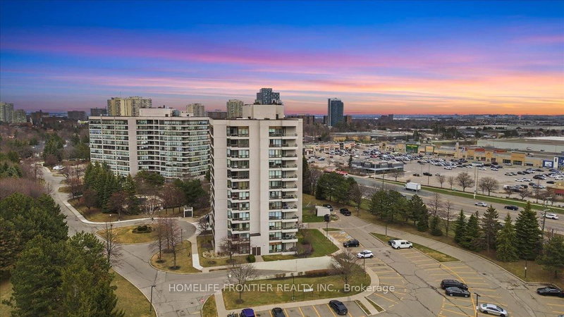 713 - 12 Laurelcrest St, Brampton, L6S 5Y4 | Image 2