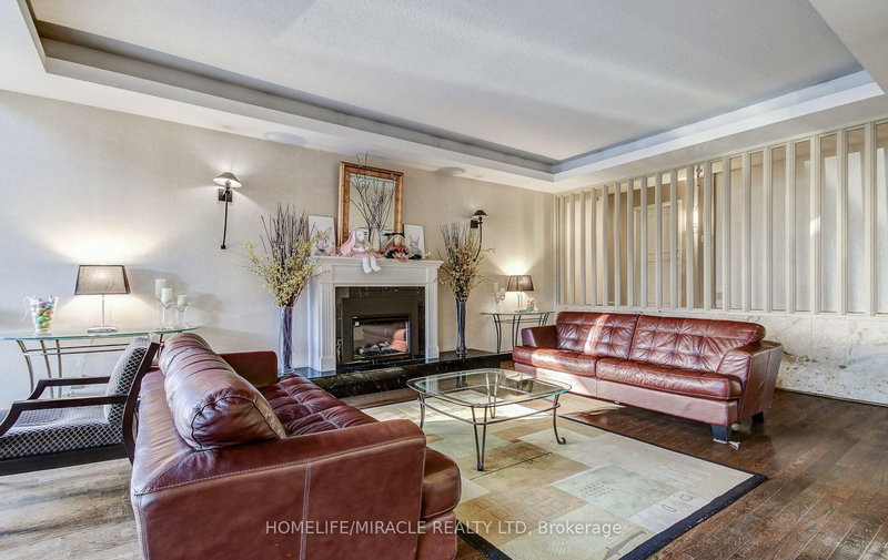 504 - 1333 Bloor St, Mississauga, L4Y 3T6 | Image 3